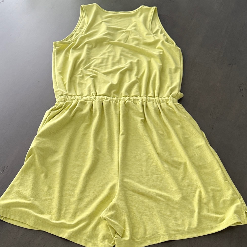 Old Navy Active Yellow Romper - Picture 4 of 7